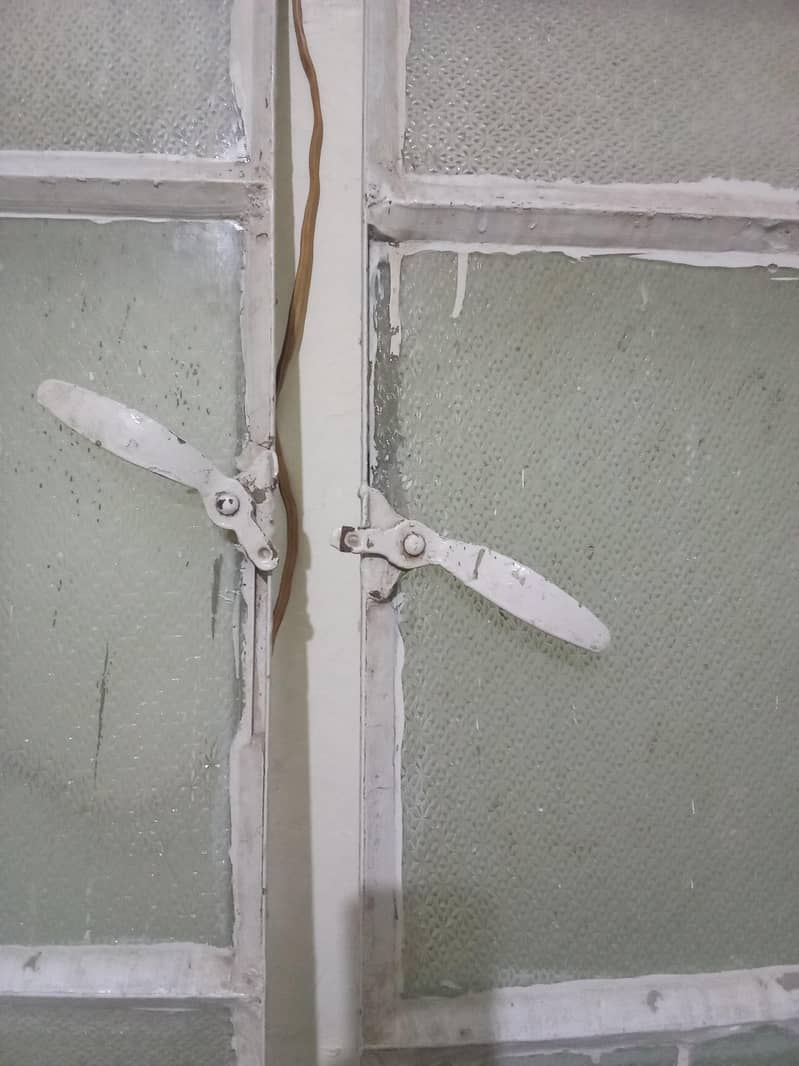 window 4