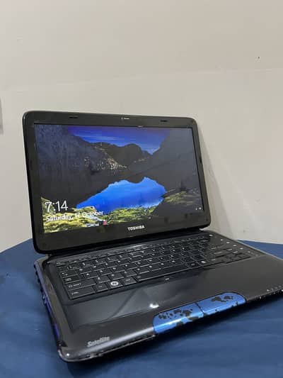 Toshiba Laptop Core i5 @ 2.27 Ghz  4Gb
