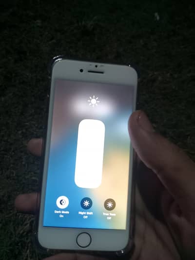 Apple iPhone 8