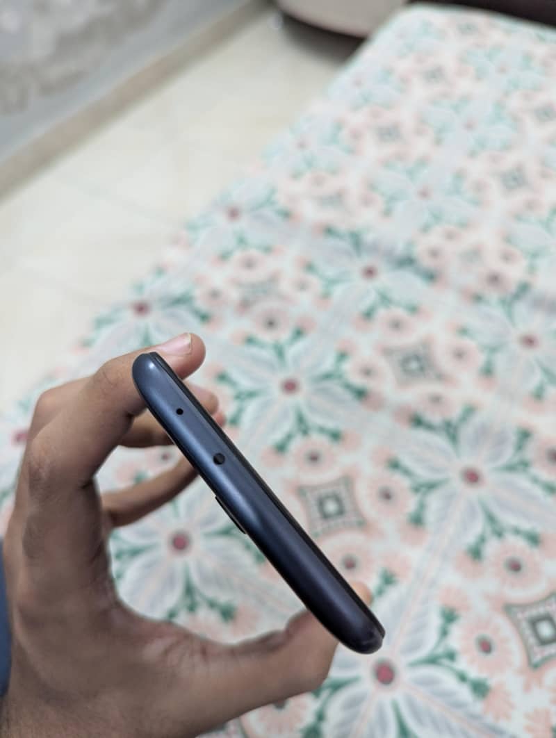 Xiaomi Redmi 9 3