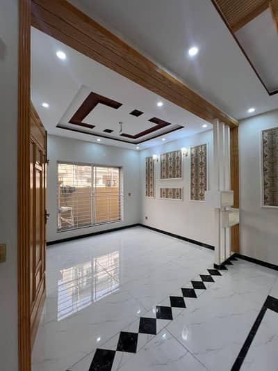 Brand New 5 Marla House For Rent In Park View City Lahore