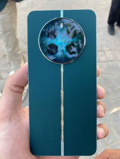 Realme 12 + 5g
