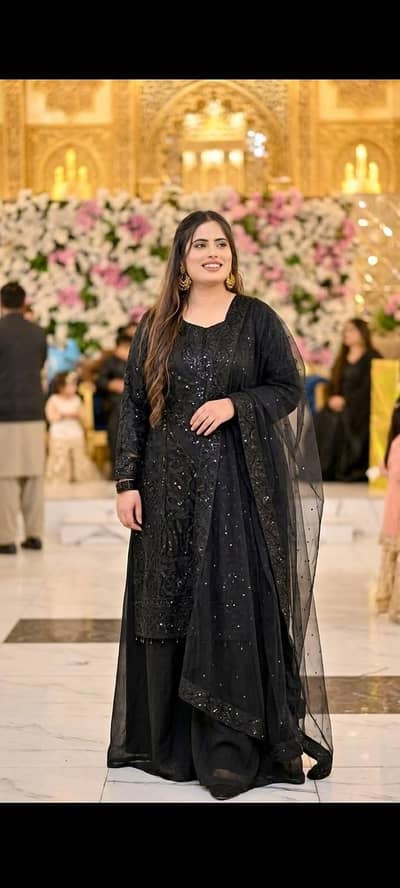black party outfit