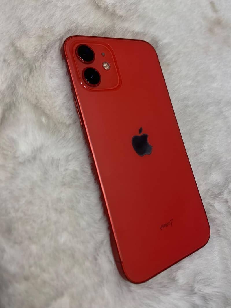 Apple iPhone 12 4