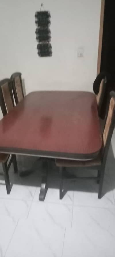 dainig table achi masbot all theek