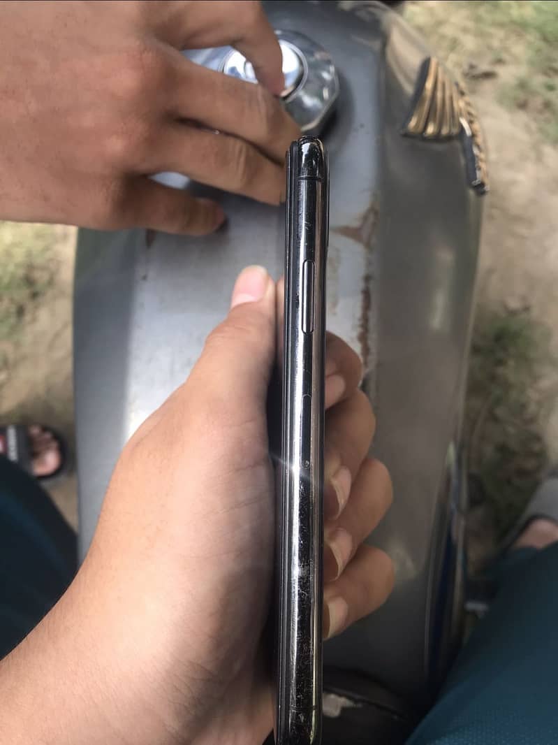 iPhone X 2