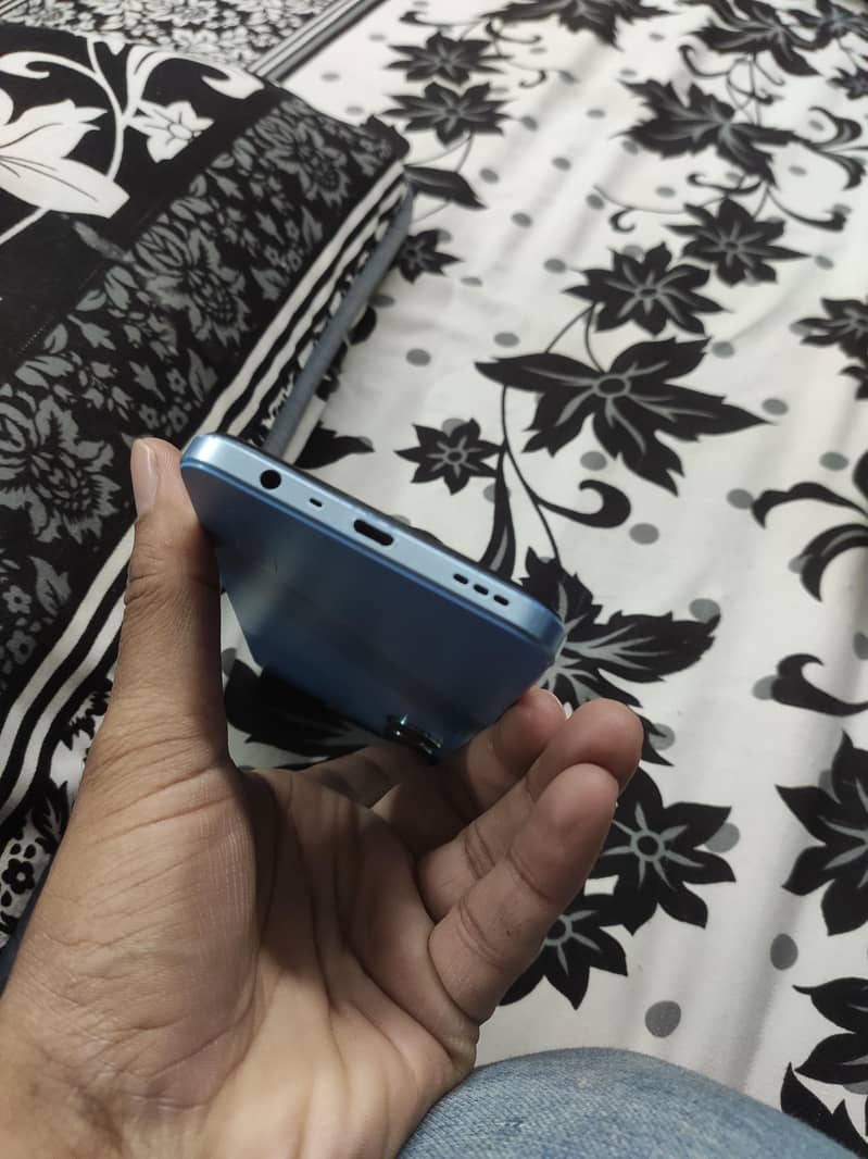 OPPO A17 4