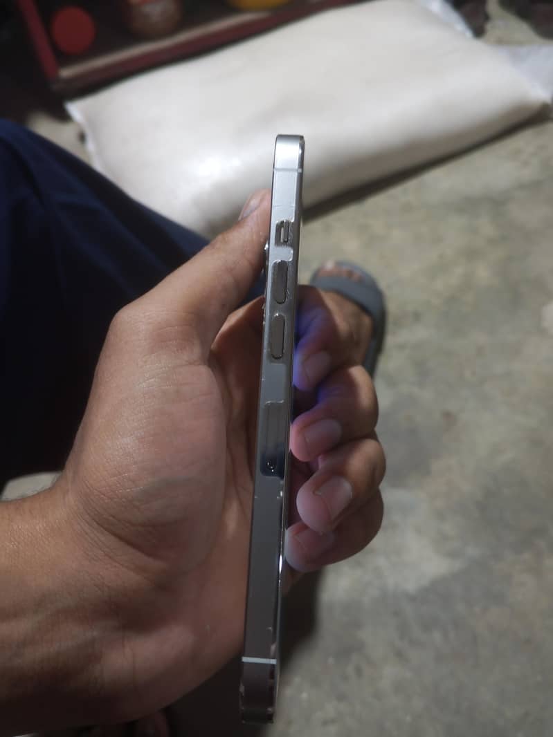 Apple iPhone 13 Pro 5
