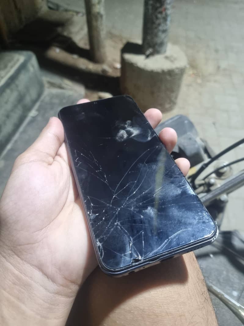 Tecno Spark 8C 1
