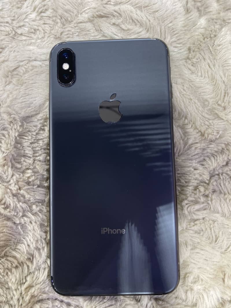 Apple iPhone XS Max 0
