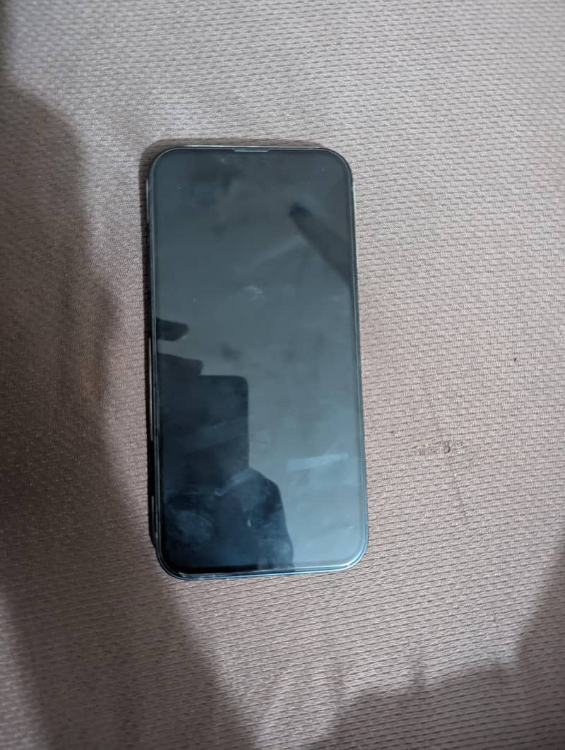 Apple iPhone 13 1