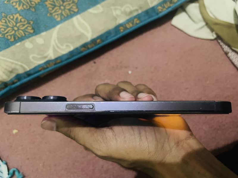 Apple iPhone 14 Pro Max 0