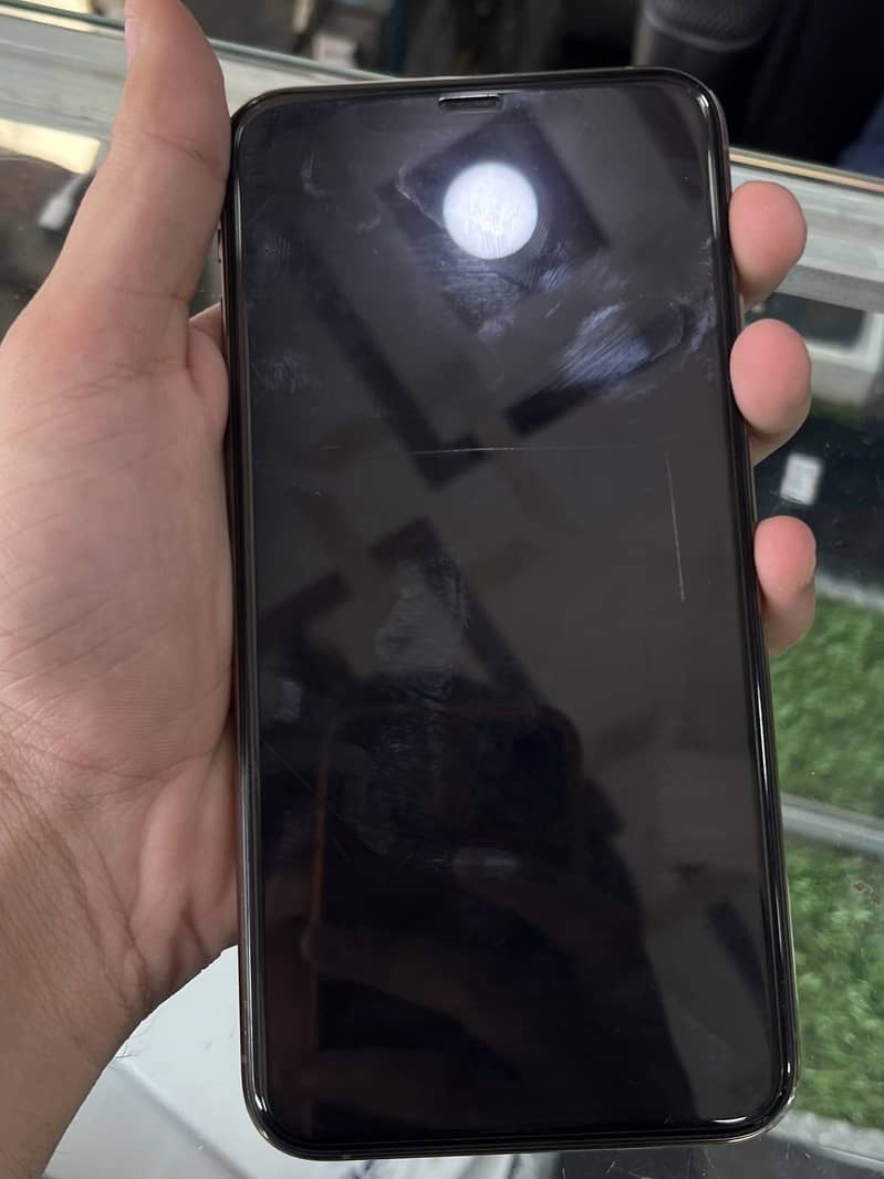 Apple iPhone 11 Pro Max 1