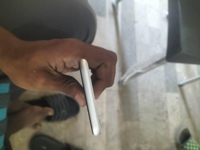 Apple iPhone 11 5