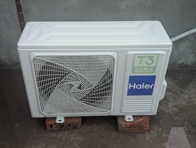 Haier 1 Ton T3 DC Inverter AC for sale.  Only 6–7 months used