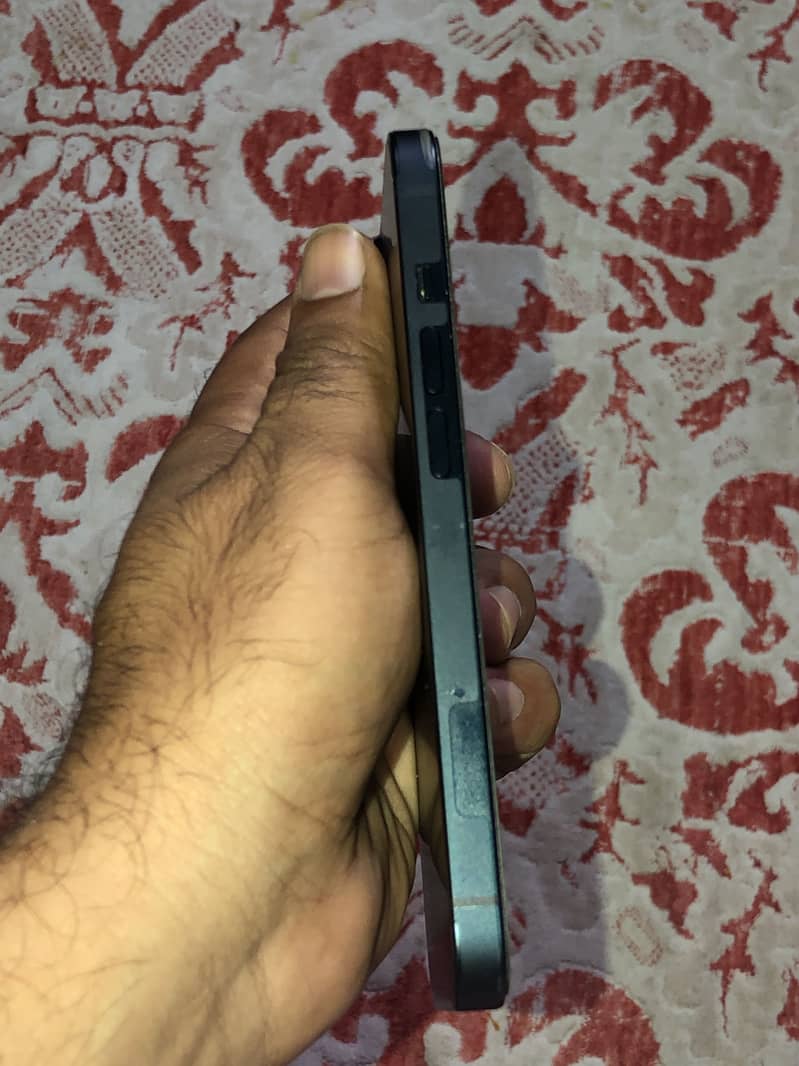Apple iPhone 14 2