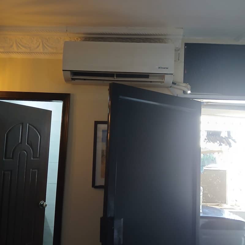 3 Bed DD Flat For Sale Afnan Arcade With Roof Block 15 Gulistan e ...