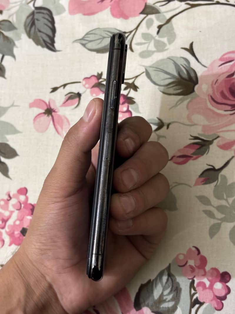 Apple iPhone X 2