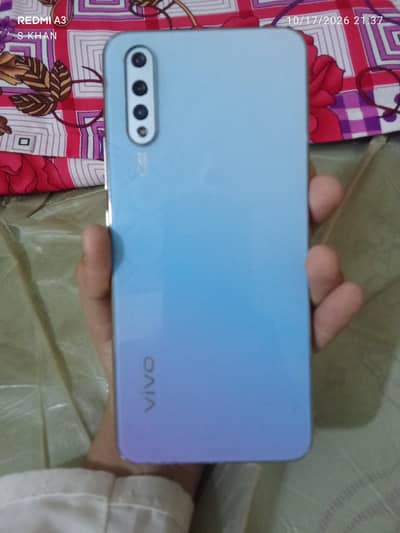 Vivo S1 8 256 gb no lag fast touch