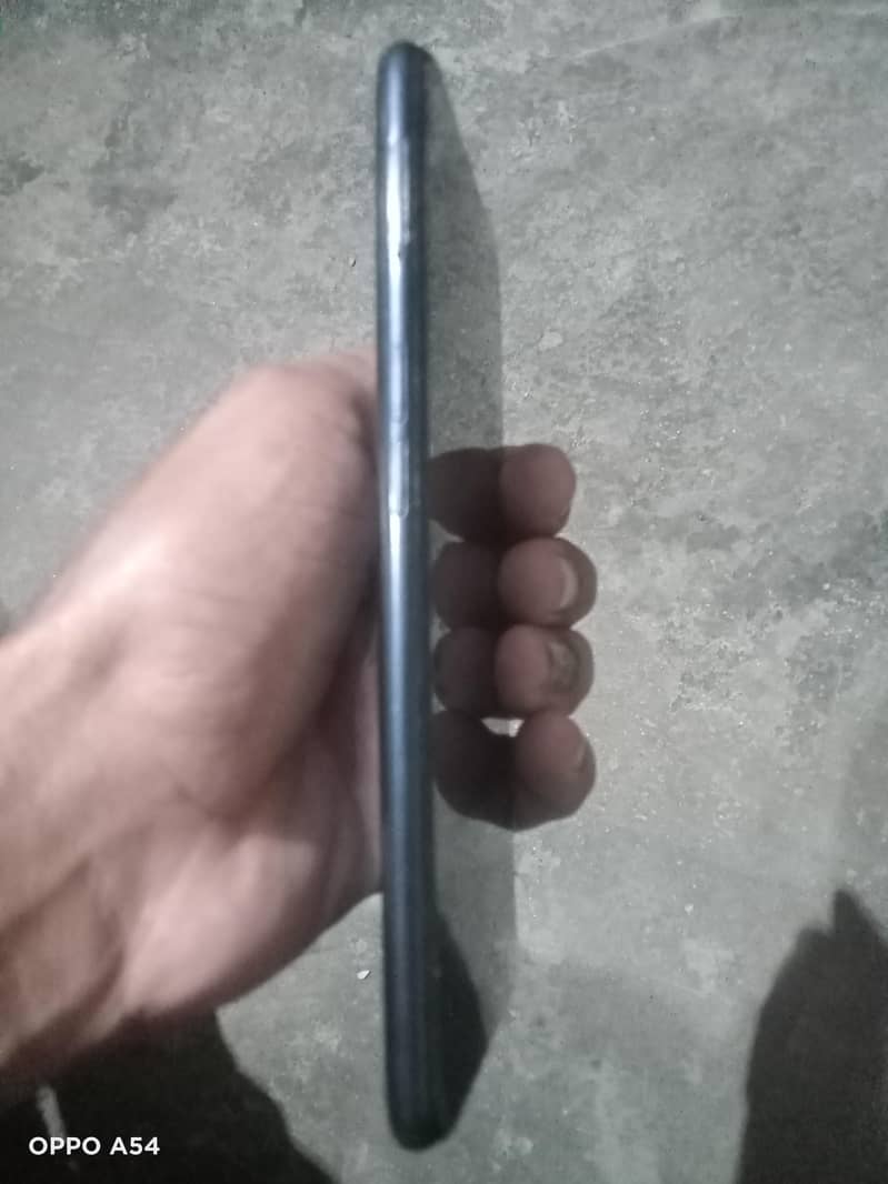 OPPO A54 4