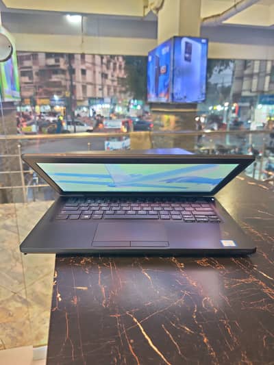 Dell Latitude 5280 Core i5 7th | 8 GB RAM | | 256 GB SSD Nvme |