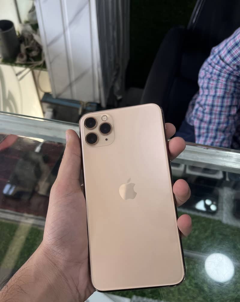 Apple iPhone 11 Pro Max 0