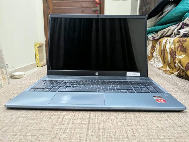 HP laptop 8