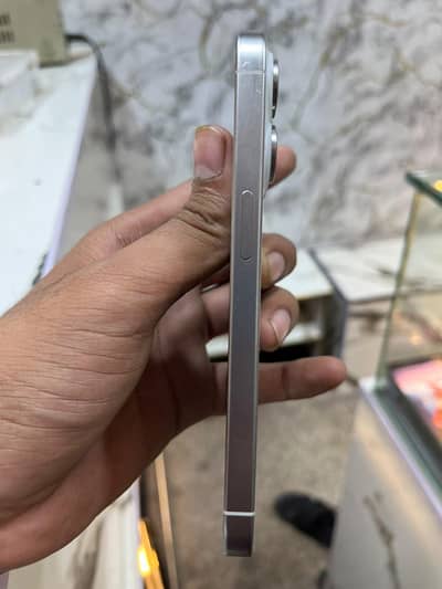 Apple iPhone 15 Pro ring orignal 100%