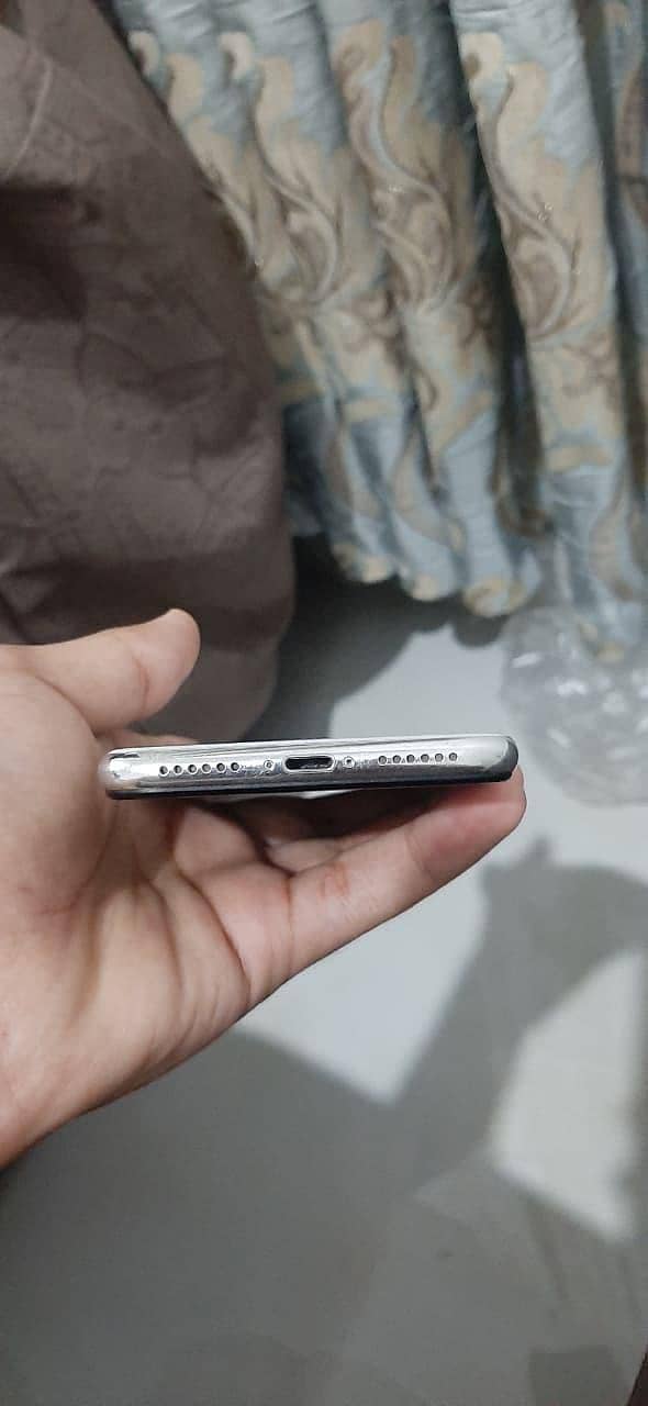 Apple iPhone X 1