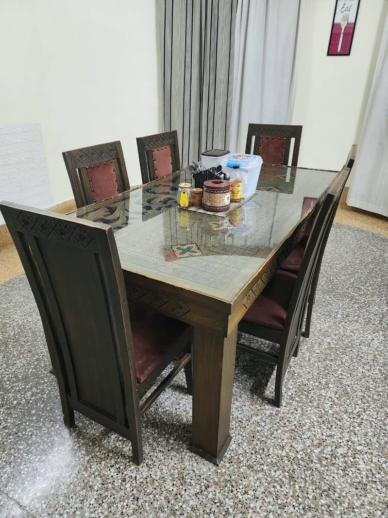 Dining Table 6 seats 0