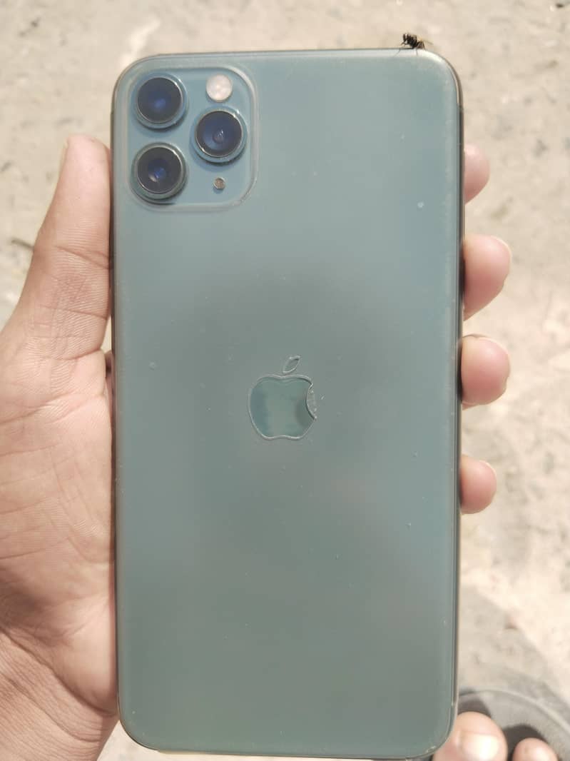 Apple iPhone 11 Pro Max 13