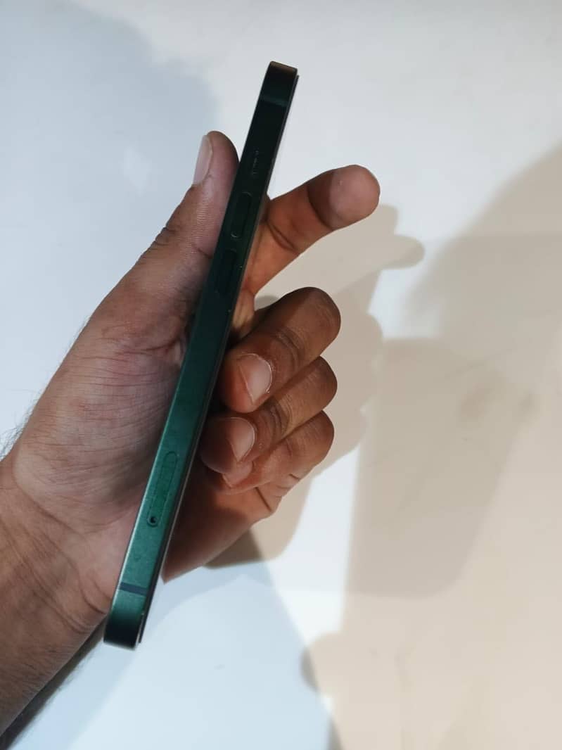 Apple iPhone 13 jv 2