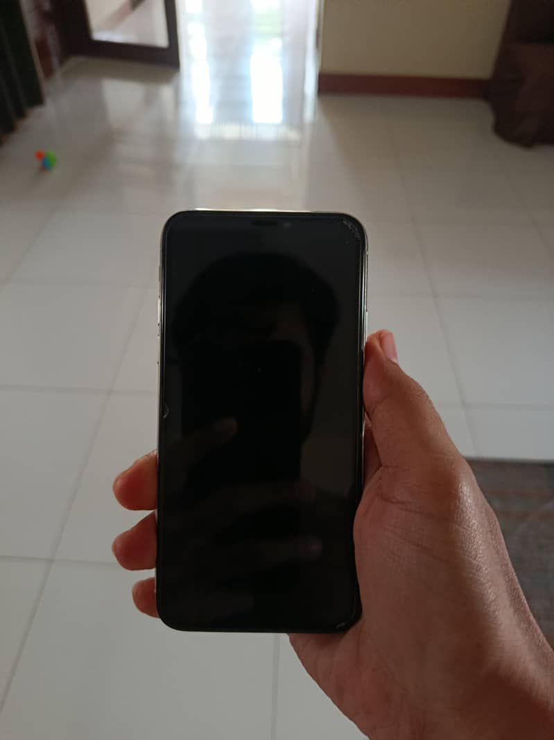 Apple iPhone X 3
