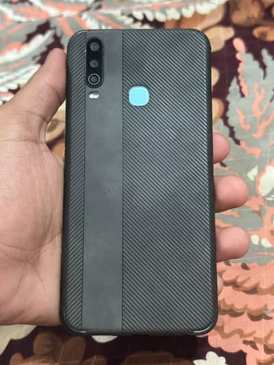 Vivo Y17