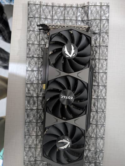 ZOTAC GAMING GEFORCE RTX 3070 TI AMP HOLO