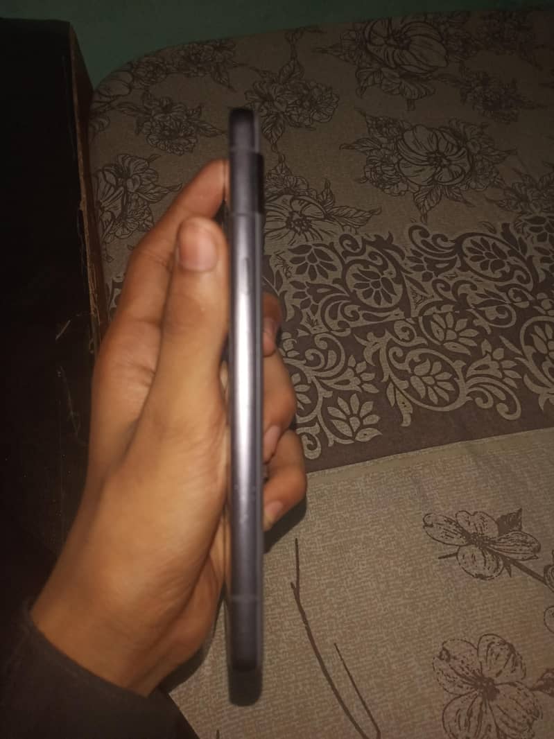 Google Pixel 7a 11