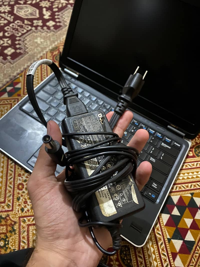 Dell Model 7240 1