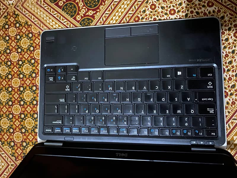 Dell Model 7240 3