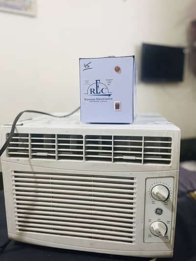 Window AC For sale 10&9 condition