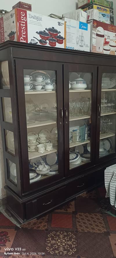Utensils Showcase/ Almirah