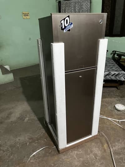 Brand New Box pack Untouched Pel Freezer 10/10 condition