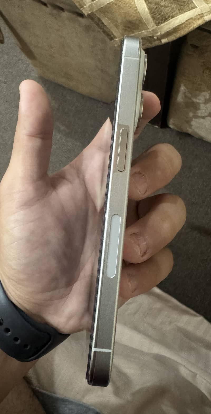 Apple iPhone 15 Pro 1