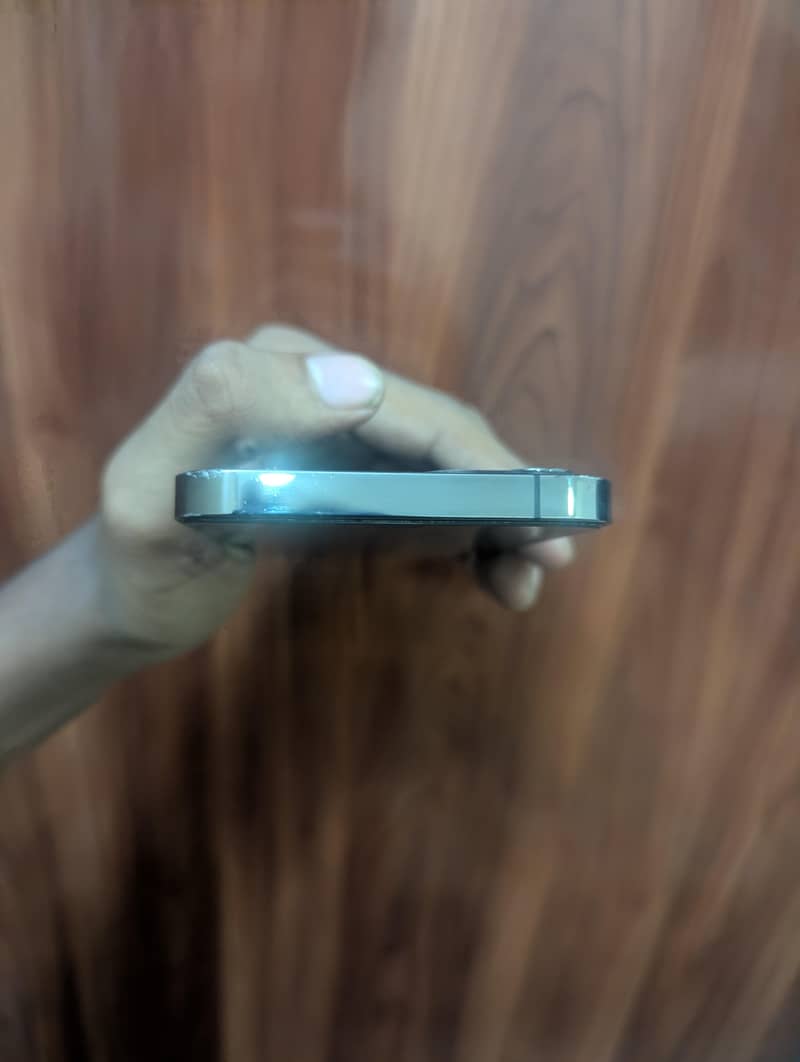 Apple iPhone 12 Pro Mint Condition 0
