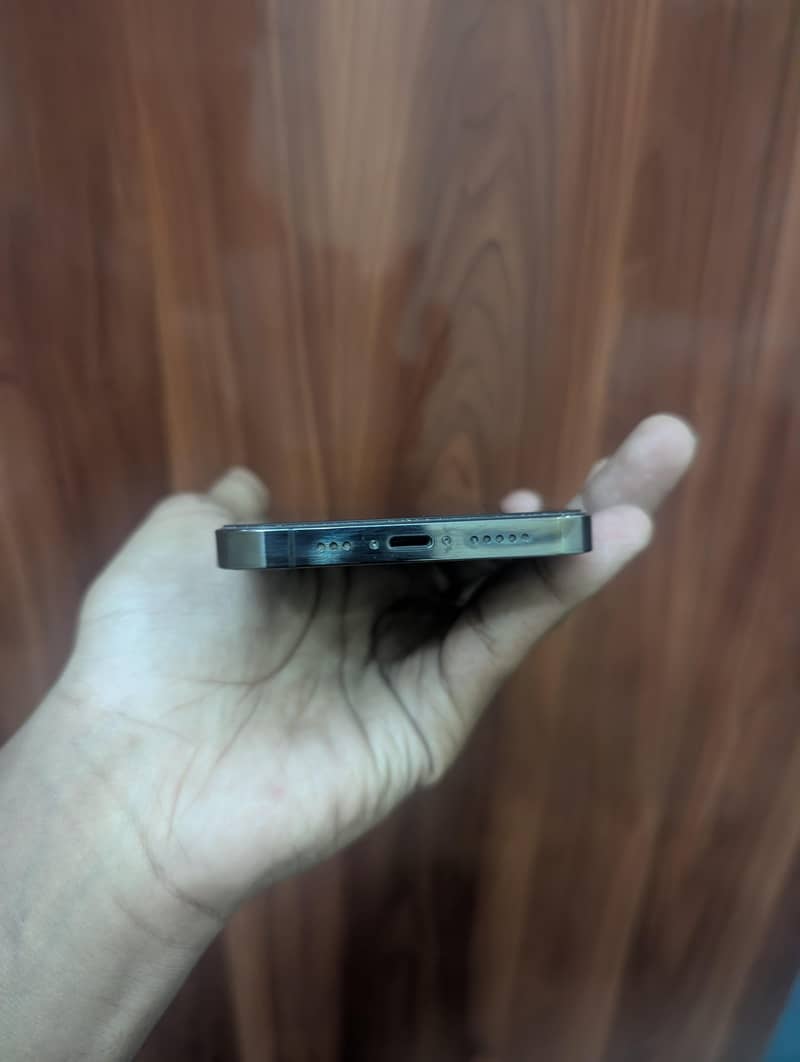 Apple iPhone 12 Pro Mint Condition 1