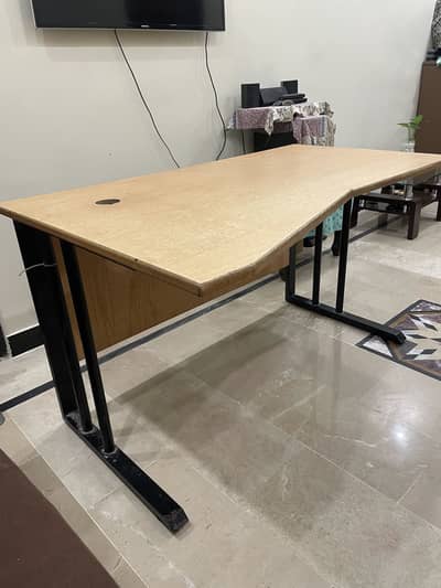 Office table