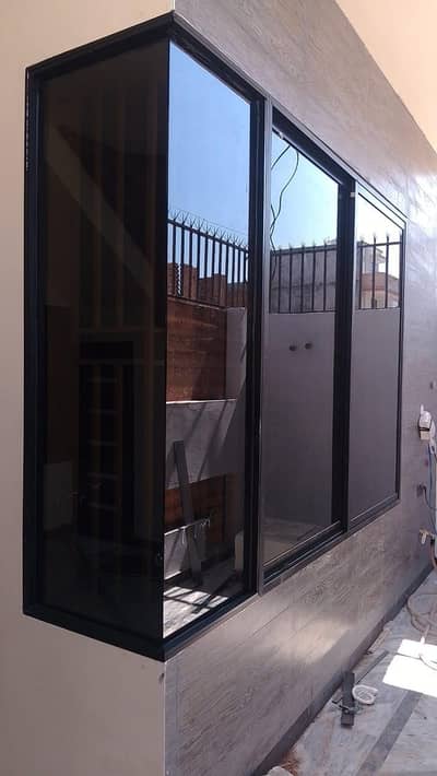 Aluminium glass work