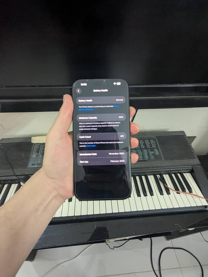 iphone 16 pro max jv 4
