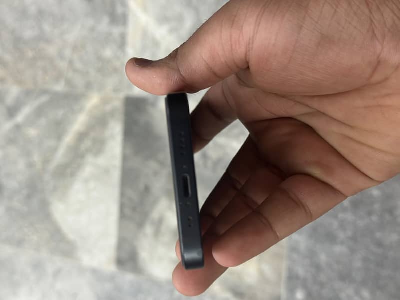 Apple iPhone 12 mini 3