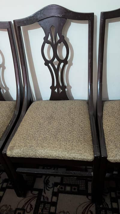 dinning chairs with table