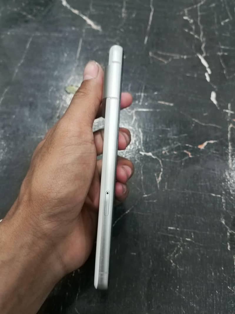 Google Pixel 7 5